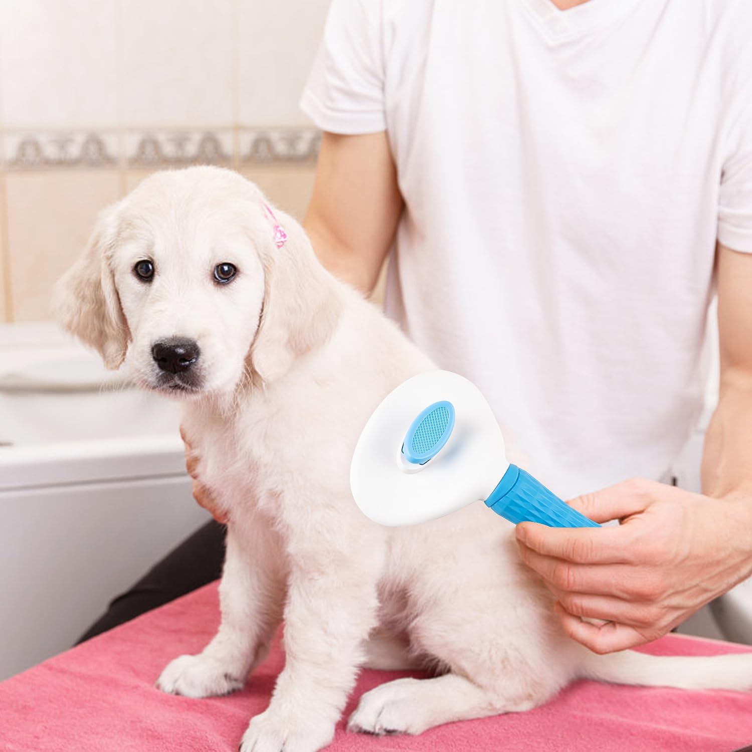🌟🌟Self Cleaning Slicker Brush, Dog Cat Bunny Pet Grooming Shedding Brush - Easy to Remove Loose Undercoat, Pet Massaging Tool Suitable for Pets with Long or Short Hair
