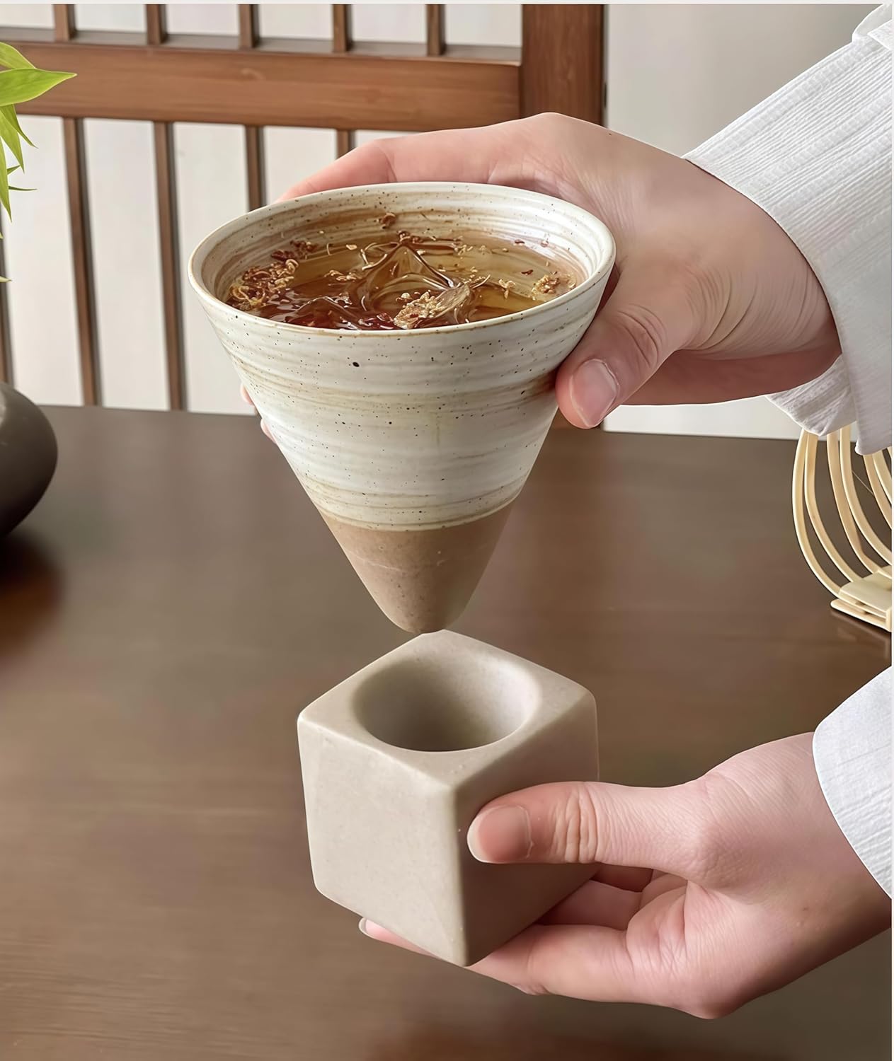 🌟 🌟Vintage Coffee Mugs, Handmade Ceramic Cups, Funnel-Shaped Coarse Pottery Mugs, Aged-Looking Cold Brew Cups, and Tea Cups (Beige+BROWN)